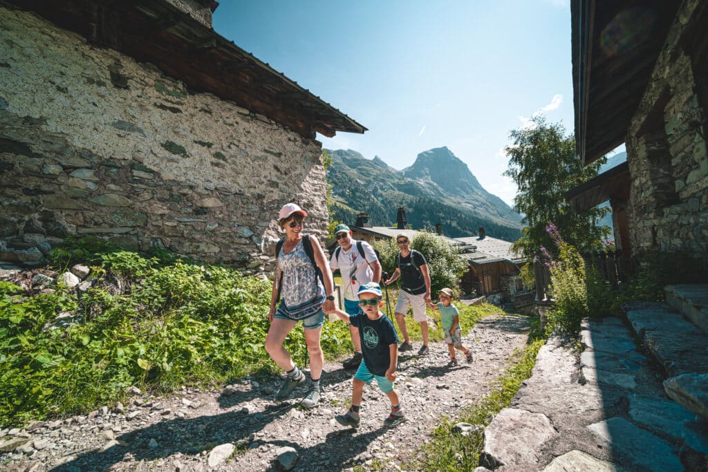 Station village familiale en été